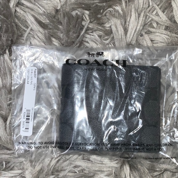Coach Men’s Signature Billfold Wallet - Picture 12 of 13